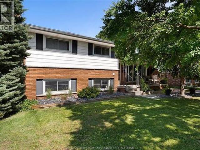 1170 Garden Court Drive, Windsor, ON, N8S 2S3 house for sale | Listing ID 26016 | Royal LePage