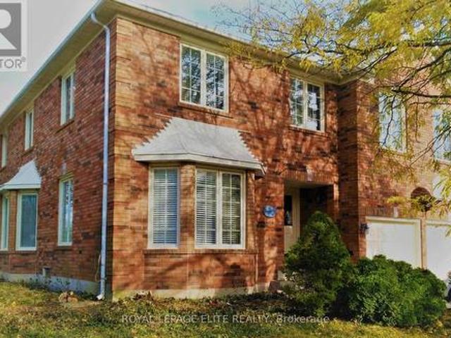 1171 Giles Gate, Oakville, ON, L6M 2S4 investment for lease | Listing ID W13574 | Royal LePage