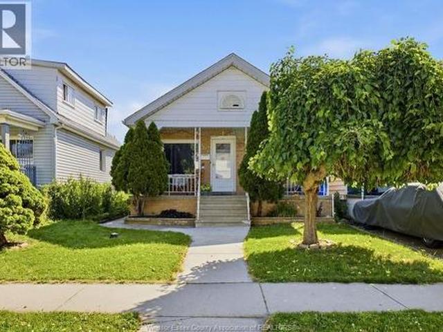1172 Marion Avenue, Windsor, ON, N9A 2J4 house for sale | Listing ID 26019 | Royal LePage