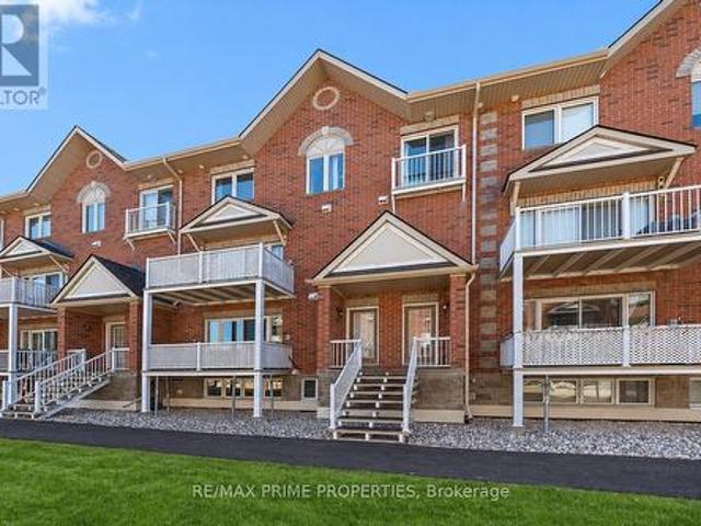 117 3 St Joseph Boulevard, Ottawa, ON, K1E 3Y2 townhouse for sale | Listing ID X13561 | Royal LePage