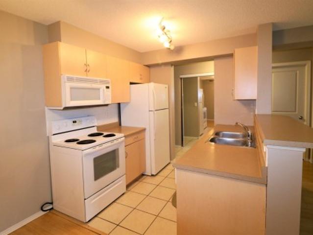 117 1700 Avenue, Edmonton, AB, T5T 6Y5 condo for sale | Listing ID E4488 | Royal LePage