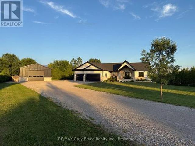 117 Almur Drive, Georgian Bluffs, ON, N0H 2T0 house for sale | Listing ID X13541 | Royal LePage