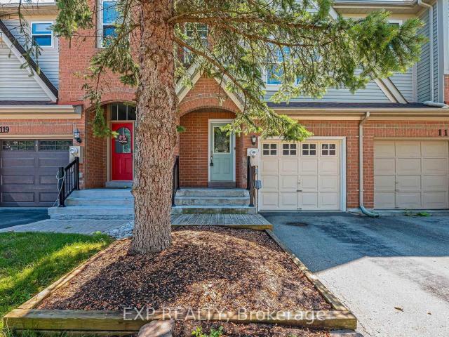 117 Mugford Road, Aurora | 3Beds/3Bath, Townhouse, $3,300/mo | Condos. Ca