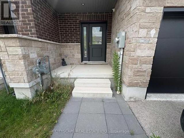 117 Stephenson Way, Minto, ON, N0G 2P0 house for lease | Listing ID X13617 | Royal LePage