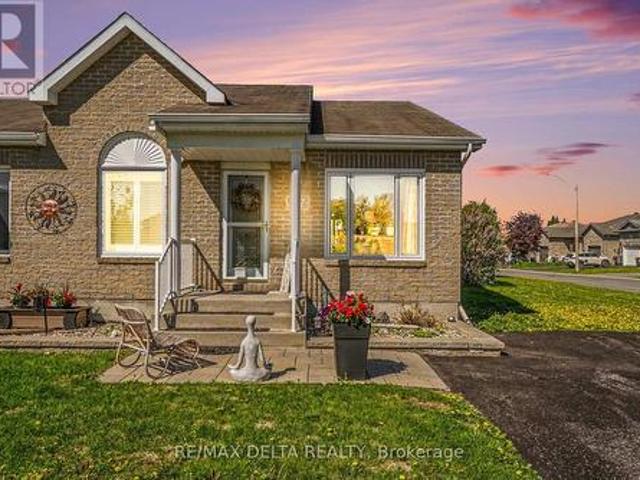 117 Panorama Avenue, Alfred And Plantagenet, ON, K0A 3K0 house for sale | Listing ID X13555 | Royal LePage