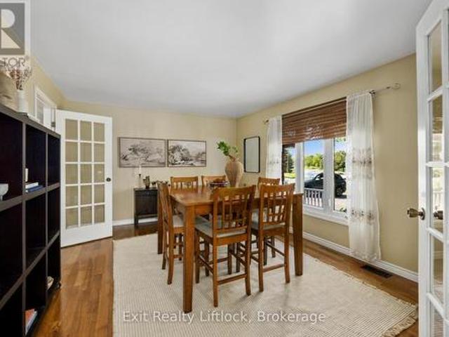 117 Pinecrest Avenue, Otonabee South Monaghan, ON, K0L 2G0 house for sale | Listing ID X13607 | Royal LePage
