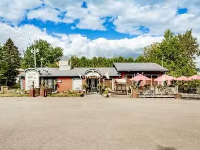 117 Rue Angus S. East Angus, QC, J0B 1R0 commercial for sale.
