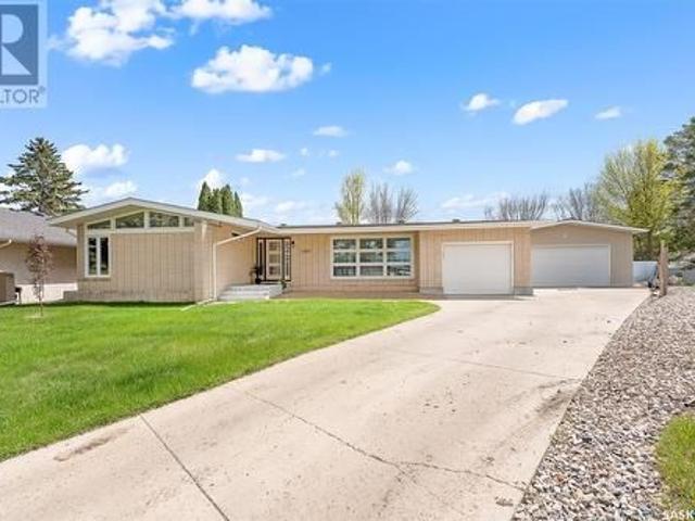 1187 Simcoe Street, Moose Jaw, SK, S6H 3J5 house for sale L.