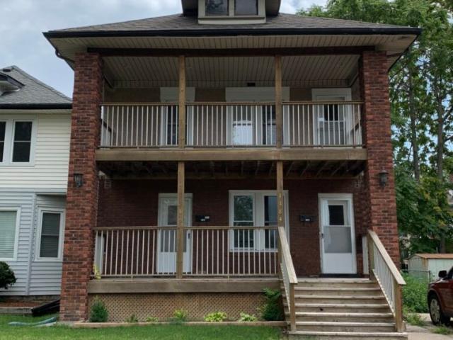 1182 Howard, Walkerville