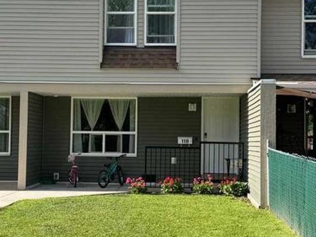 118 950 Avenue, Grande Prairie, AB, T8V 6A1 townhouse for sale | Listing ID A2336 | Royal LePage