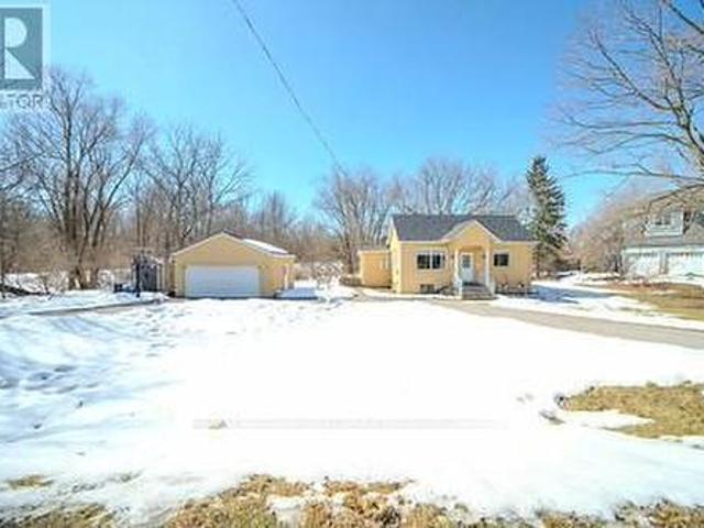118 Church Street S, Ajax Central West, ON, L1S 6B3 house for sale | Listing ID E12016 | Royal LePage