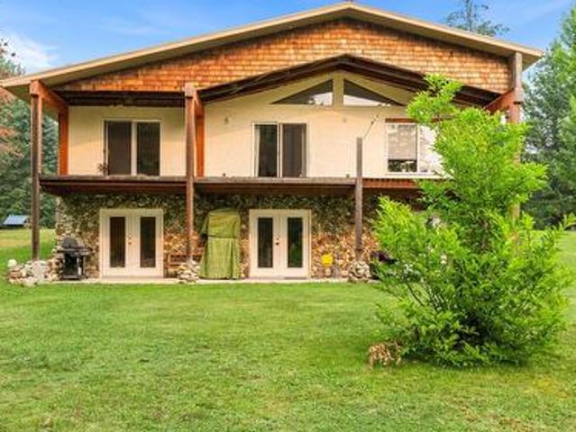 118 Baker Road, Burton, BC, V0G 1R0 Luxury House for sale | Listing ID 10396 | Royal LePage Carriage Trade Luxury Properties