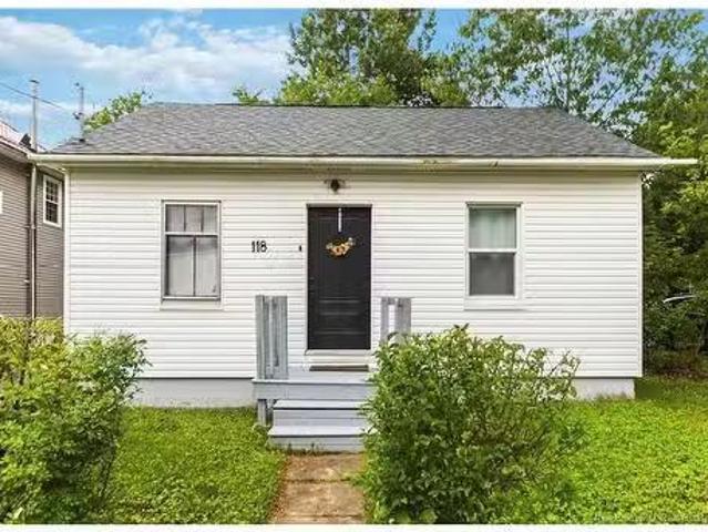 118 Broadway St, Moncton, NB, E1A 3Y4 house for sale Listin.