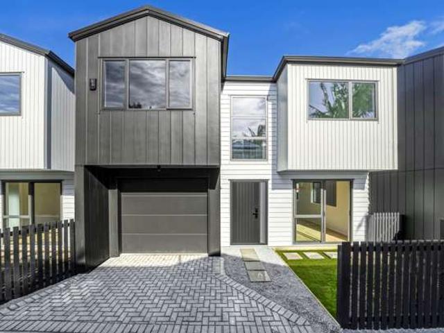 1/18 Hutchinsons Road, Bucklands Beach, Manukau City