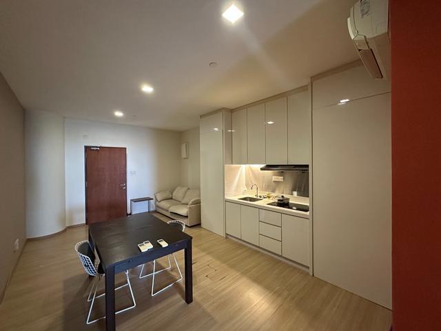 118 Island Plaza Suites Fully Reno Furnish 1Room 600sf