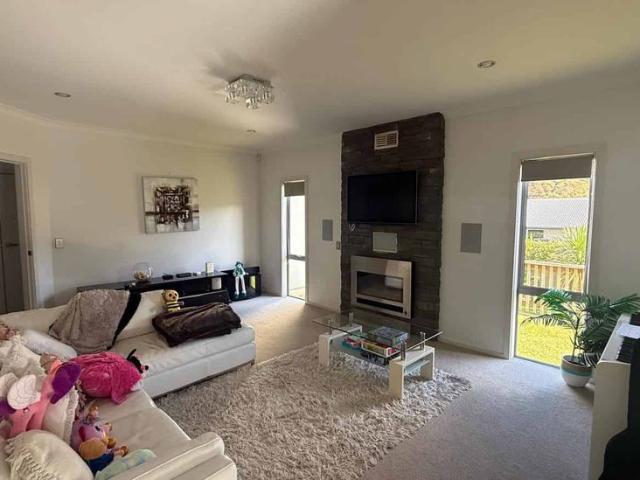 118 Navigation Drive Whitby