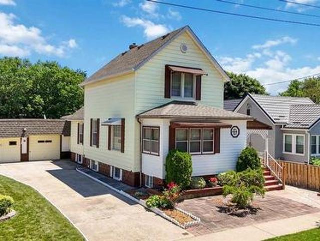 118 Parker Street, Sarnia, ON, N7T 6G1 house for sale | Listing ID 26015 | Royal LePage
