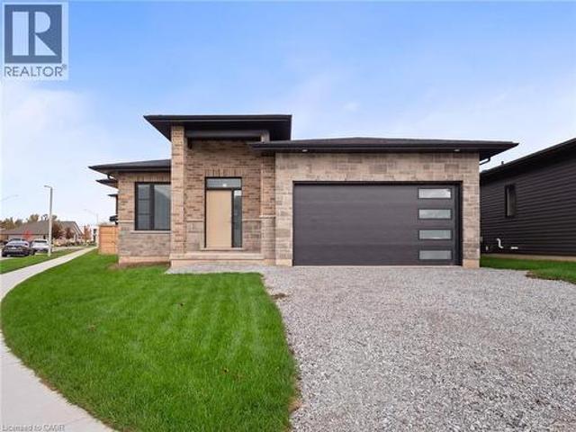 118 Willowbrook Drive, Welland, ON, L3C 0G2 house for sale | Listing ID 40841 | Royal LePage
