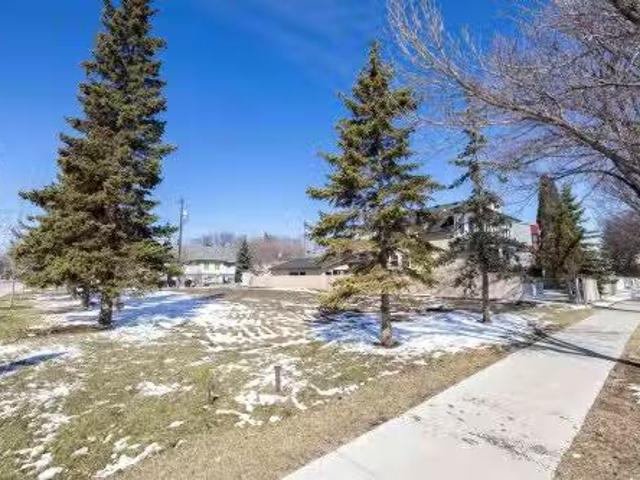 11906 76 Street, Edmonton, AB, T5B 2C7 vacant land for sale.