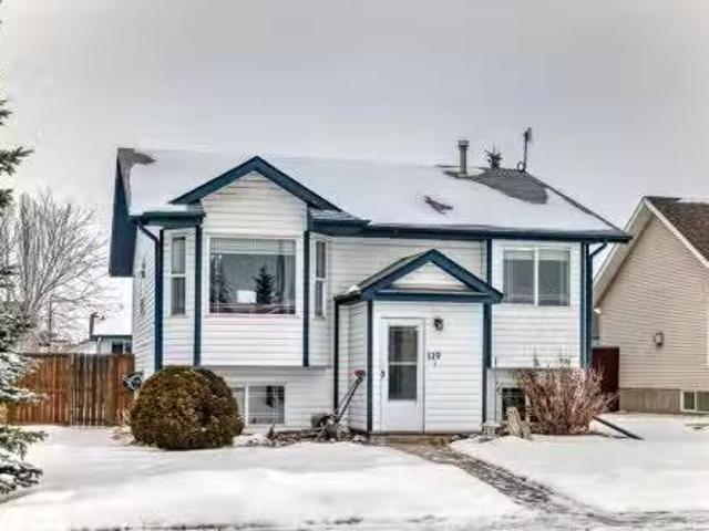 119 Kirkland Close, Red Deer, AB, T4P 4A4 house for sale Li.