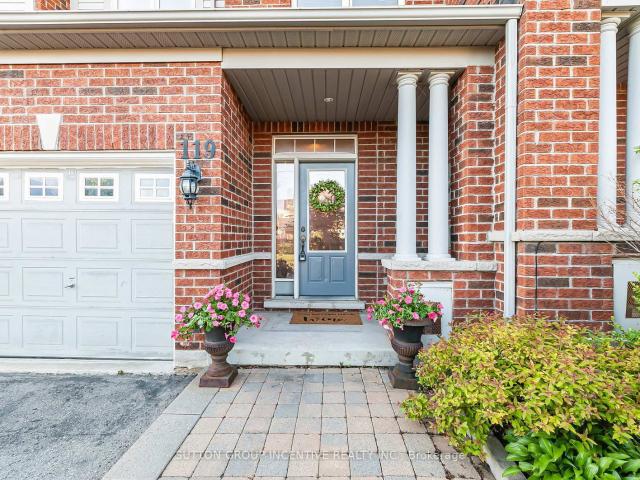 119 Thatcher Crescent, East Gwillimbury | For Sale @ $849,900 | Condos. Ca