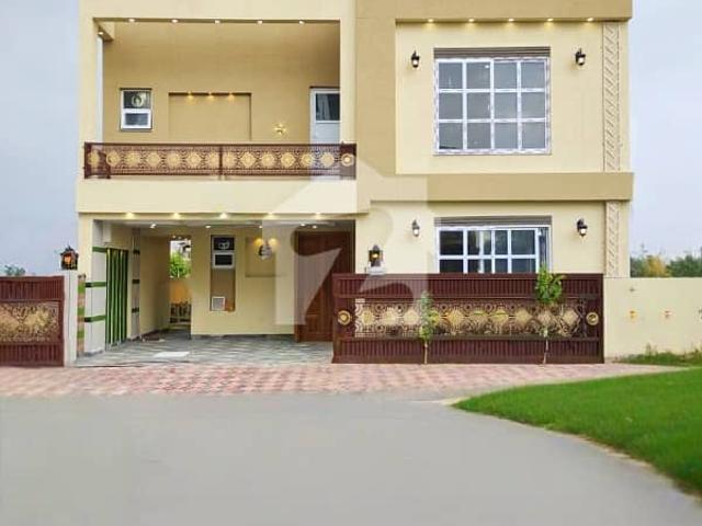 11.5 Marla Designer House Available For Sale 7.5 Marla Construction 4.5 Marla Lawn