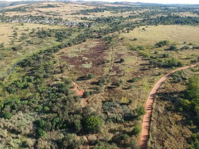 11.6 ha Land available in Broederstroom AH