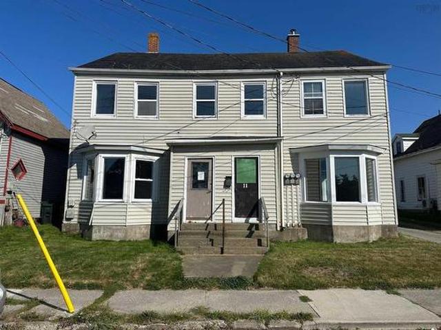 11 13 Kirk Street, Yarmouth, NS, B5A 1S6 house for sale | Listing ID 202614 | Royal LePage