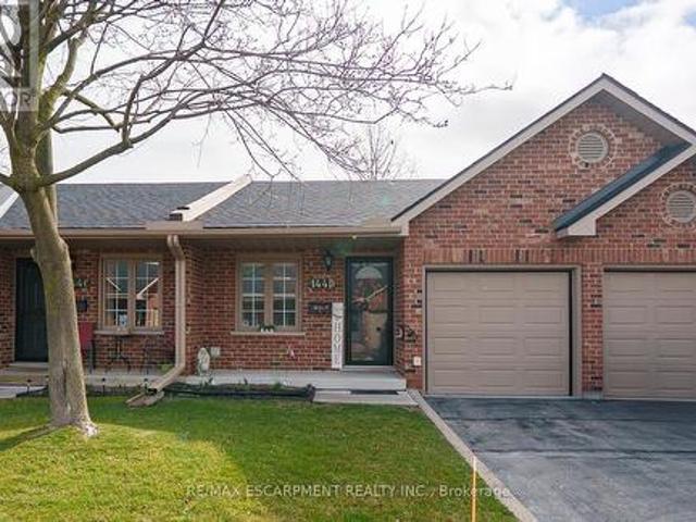 11 144 Wood Street, Brantford, ON, N3R 2L5 condo for sale | Listing ID X12082 | Royal LePage