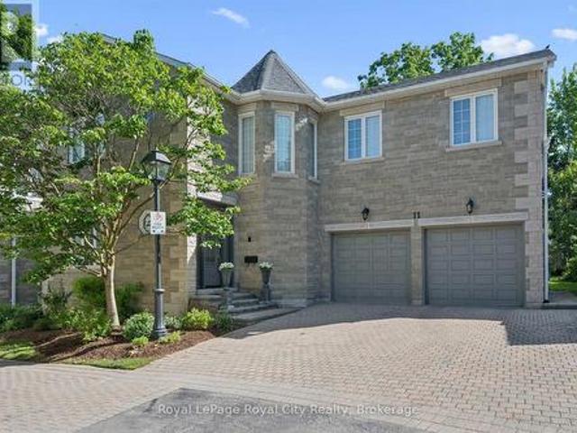 11 25 Manor Park Crescent, Guelph Dovercliffe Park/Old University, ON, N1G 1A2 condo for sale | Listing ID X13418 | Royal LePage