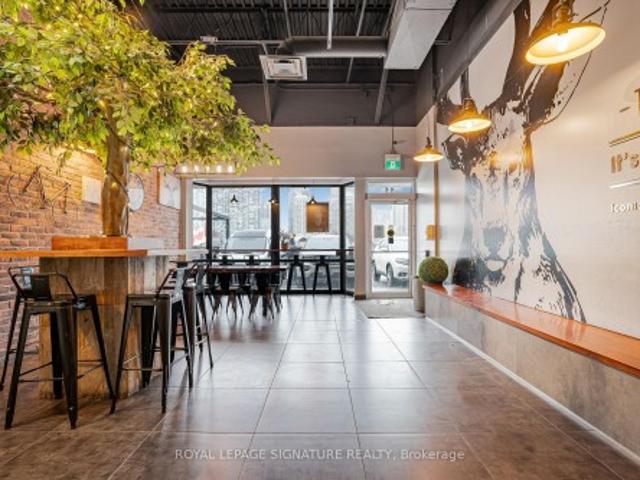 11 325 Central Parkway W, Mississauga, ON, L5B 3X9 commercial for sale | Listing ID W12704 | Royal LePage