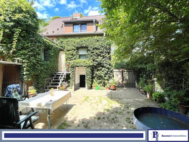 11.362m² Grundstück mit Seezugang Einfamilienhaus mit 5 Gartenhäusern & Obstwiesen