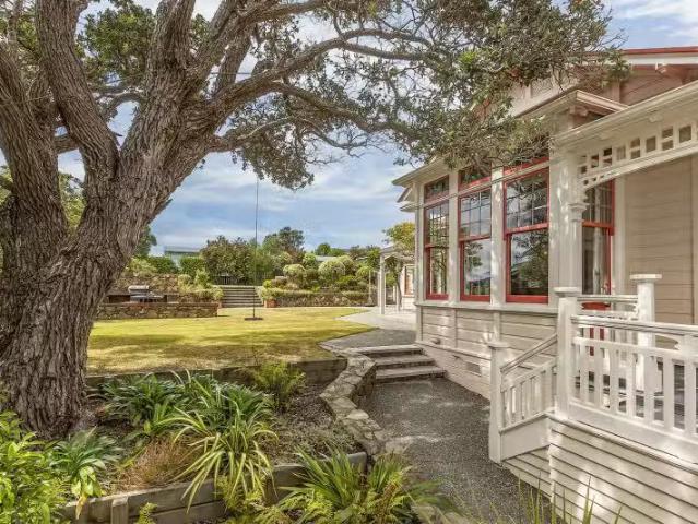 11 Trelissick Crescent, Ngaio, Wellington City