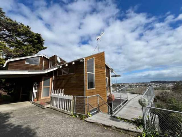 11 Wairere Road, Bastia Hill, Whanganui