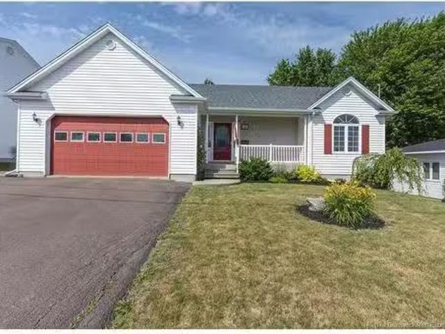 11 Weymond Cres, Riverview, NB, E1B 5H7 house for sale List.
