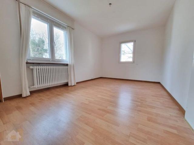 11 Zimmer, 300 m², EG