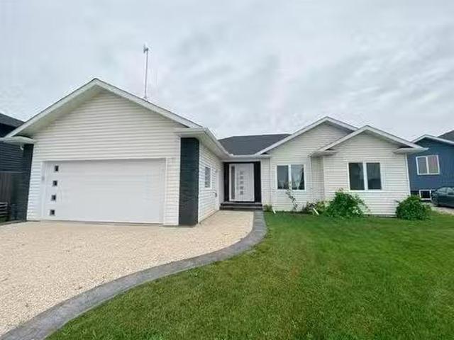 11 Alliance Pl, La Broquerie, MB, R0A 0W0 house for sale Li.