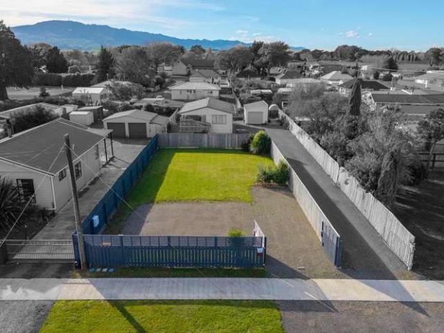 11 Amelia Street, Woodville, Tararua