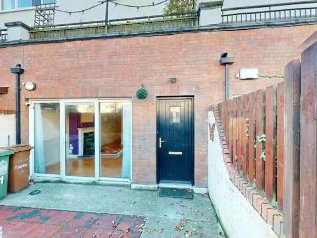 11 Annaly Court, Dublin 15, Ongar, Dublin 15, D15X9C1 is for s.
