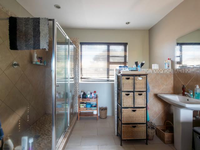 11 Bedroom House For Sale in Blue Bend