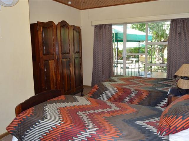 11 Bedroom House in Arbor Park
