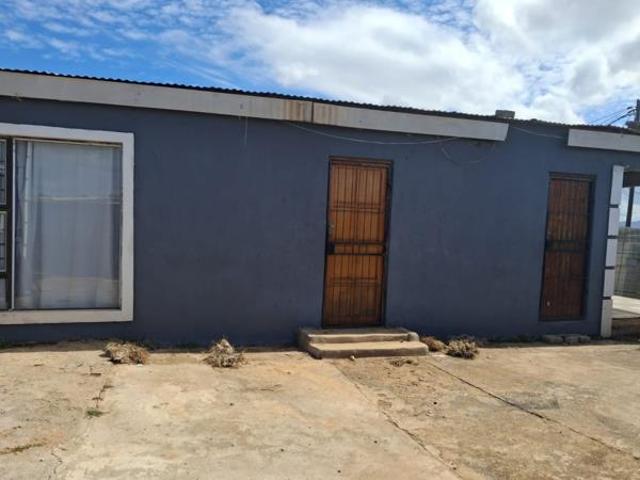 11 Bedroom House in Kwanobuhle