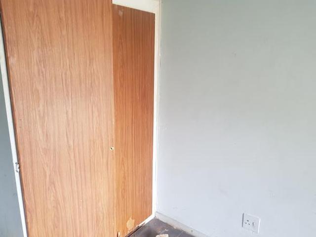 11 Bedroom House in Tasbet Park