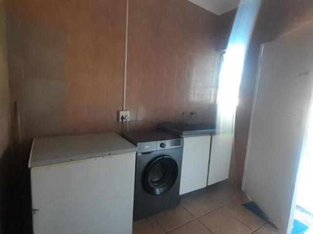 11 Bedroom House in Vanderbijlpark SE7