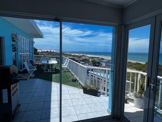11 Bedroom House in West Beach