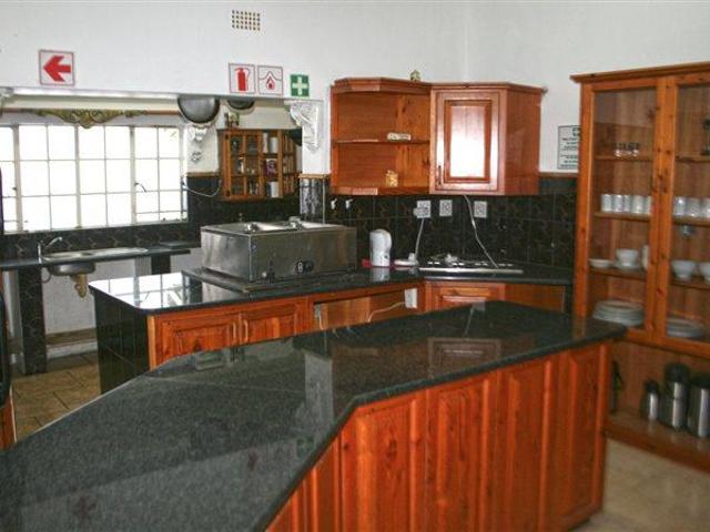 11 Bedroom House in White River