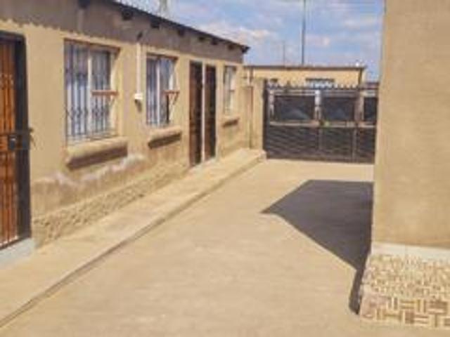 11 bedroom investment property for i.