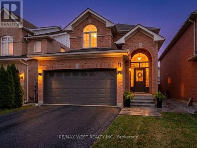 11 Beehive Drive, Caledon, ON, L7E 2V4 house for sale | Listing ID W13550 | Royal LePage