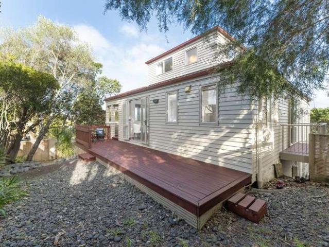 11 Belle Verde Drive, Sunnynook, North Shore City