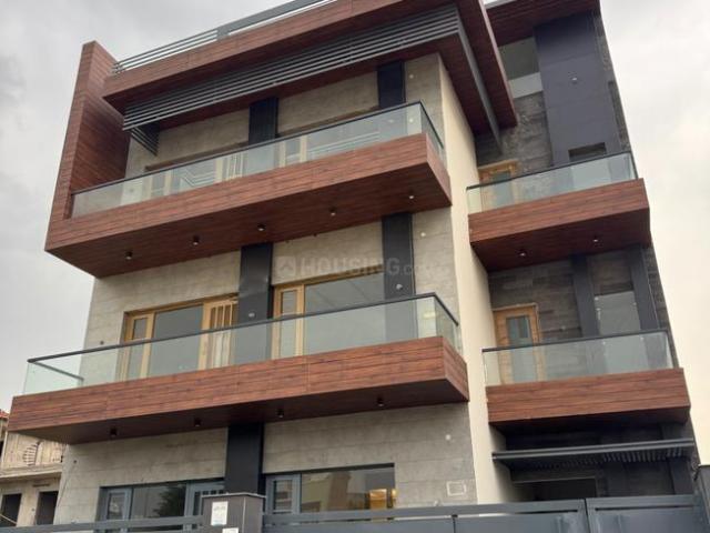 11 BHK Independent House in Sector 82 for resale Mohali. The reference number is 17430227